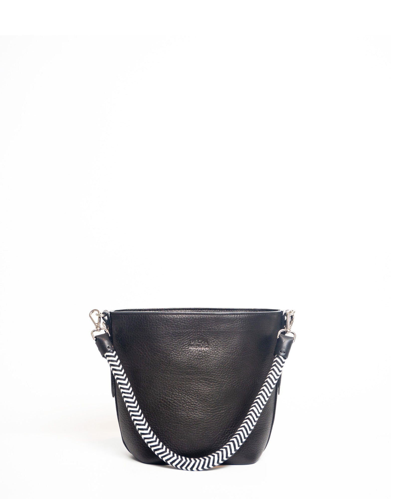 BUCKET MEDIANA NEGRO BATARAZA