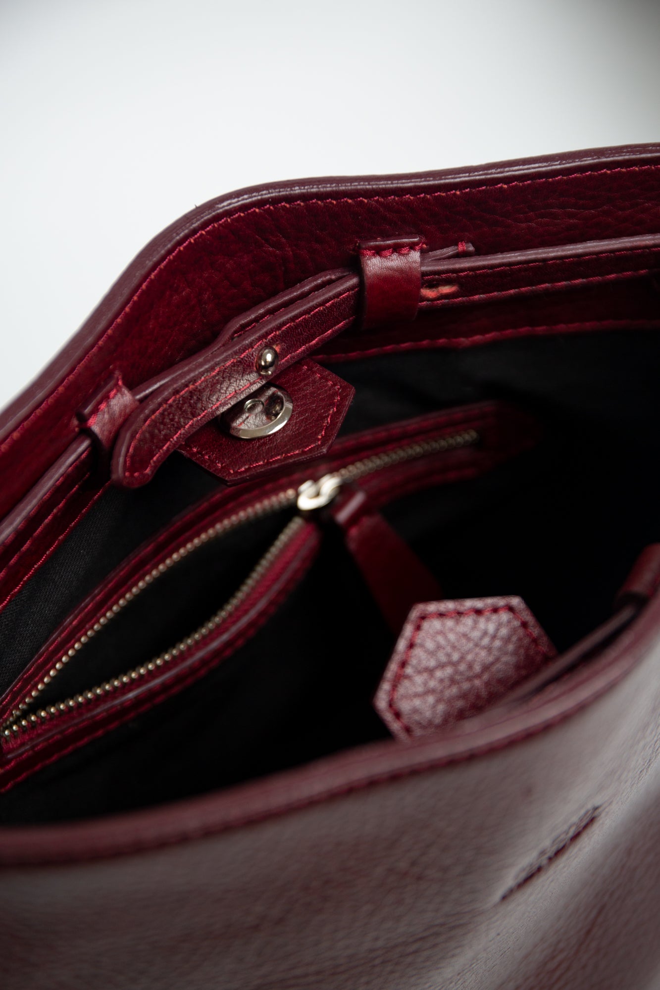 Bucket Clasica - Burgundy Hipnotica