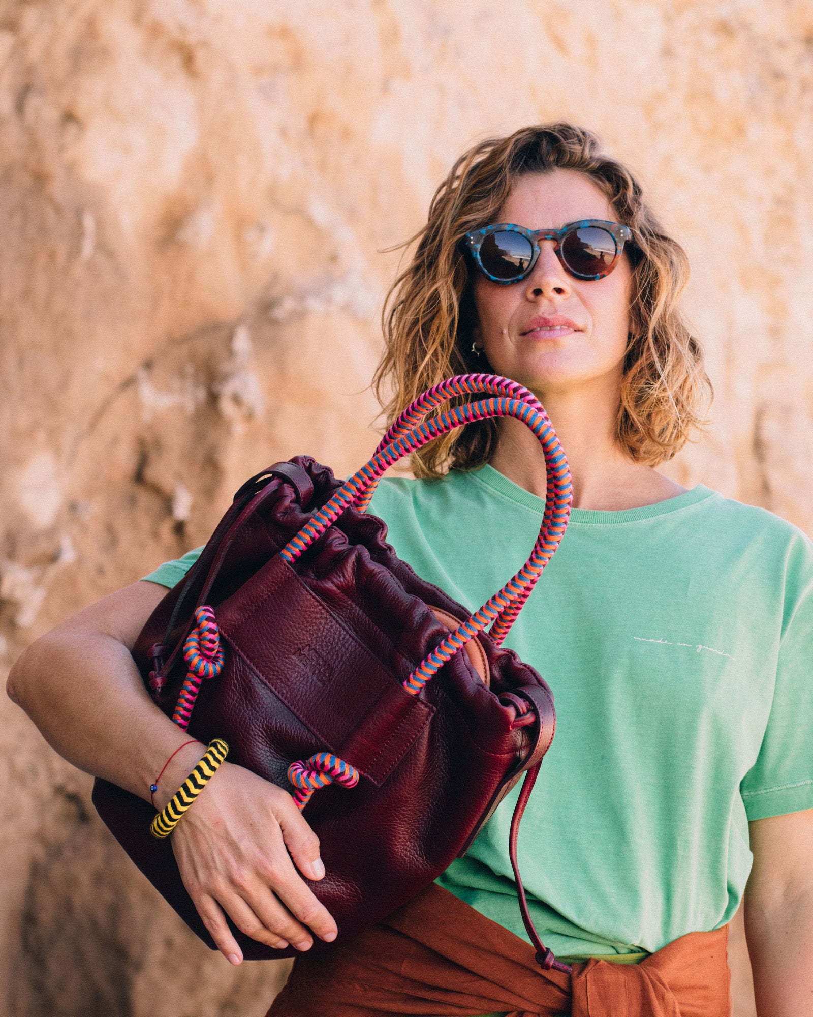 Irupe Grande - Burgundy Hipnótica