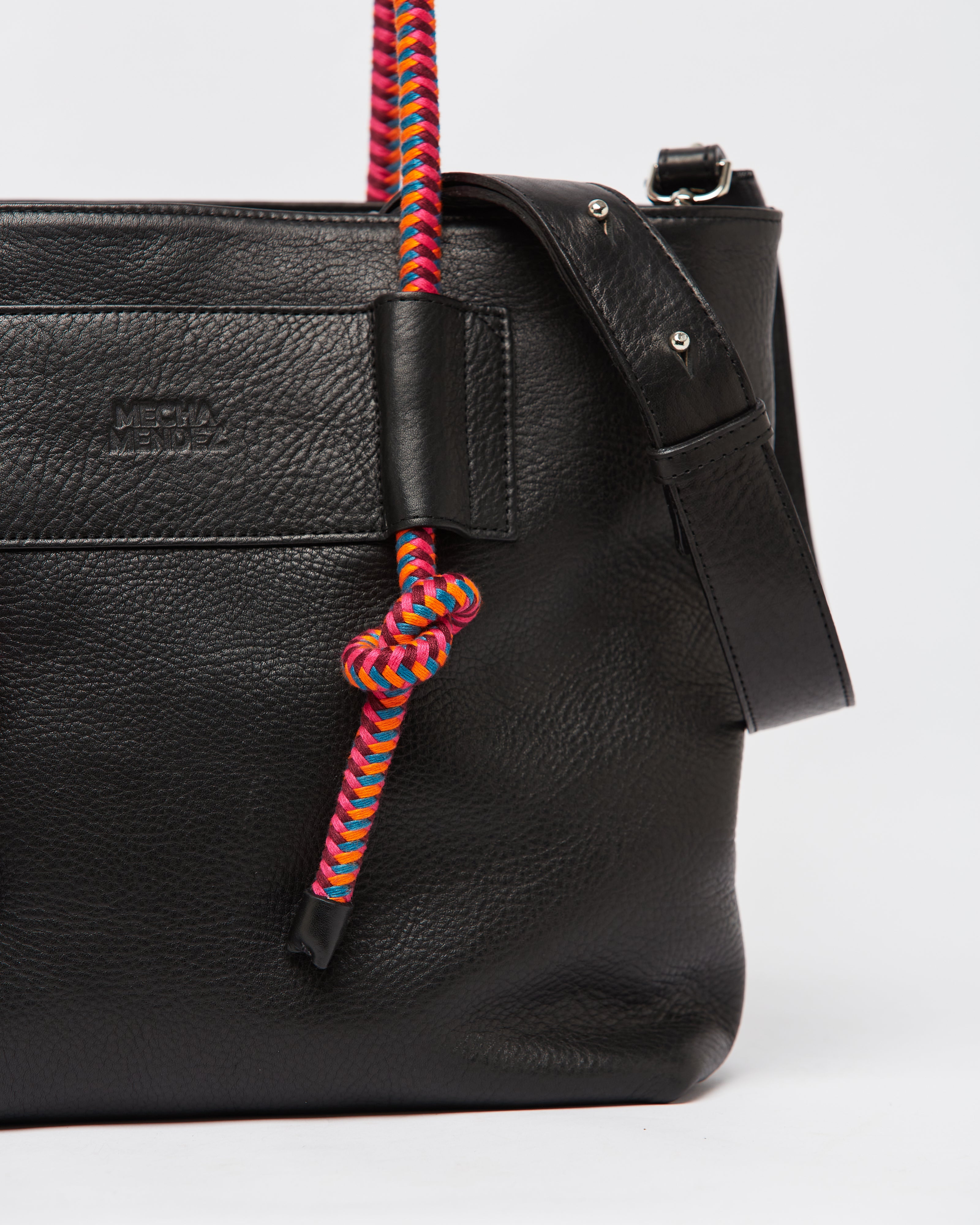 Tote Mecha - Negro Hipnotica