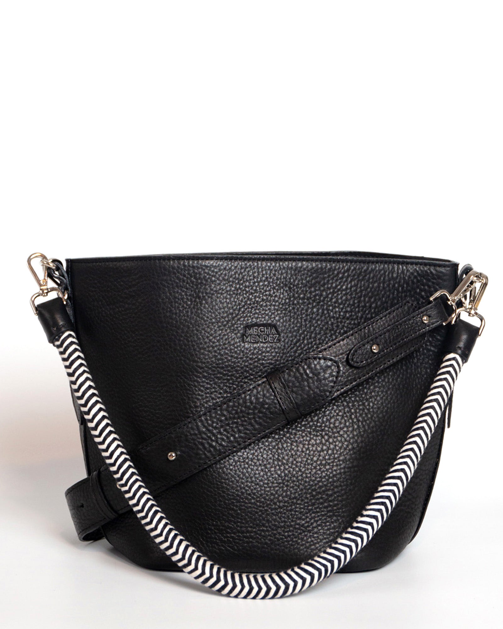 Bucket Clasica - Negro Bataraza