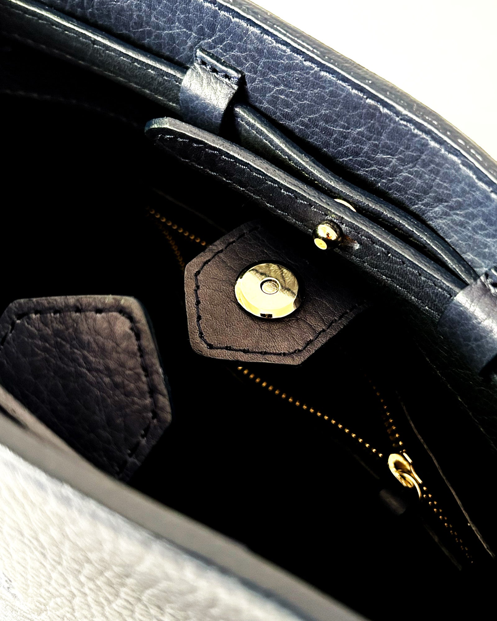 Bucket blue amazonica