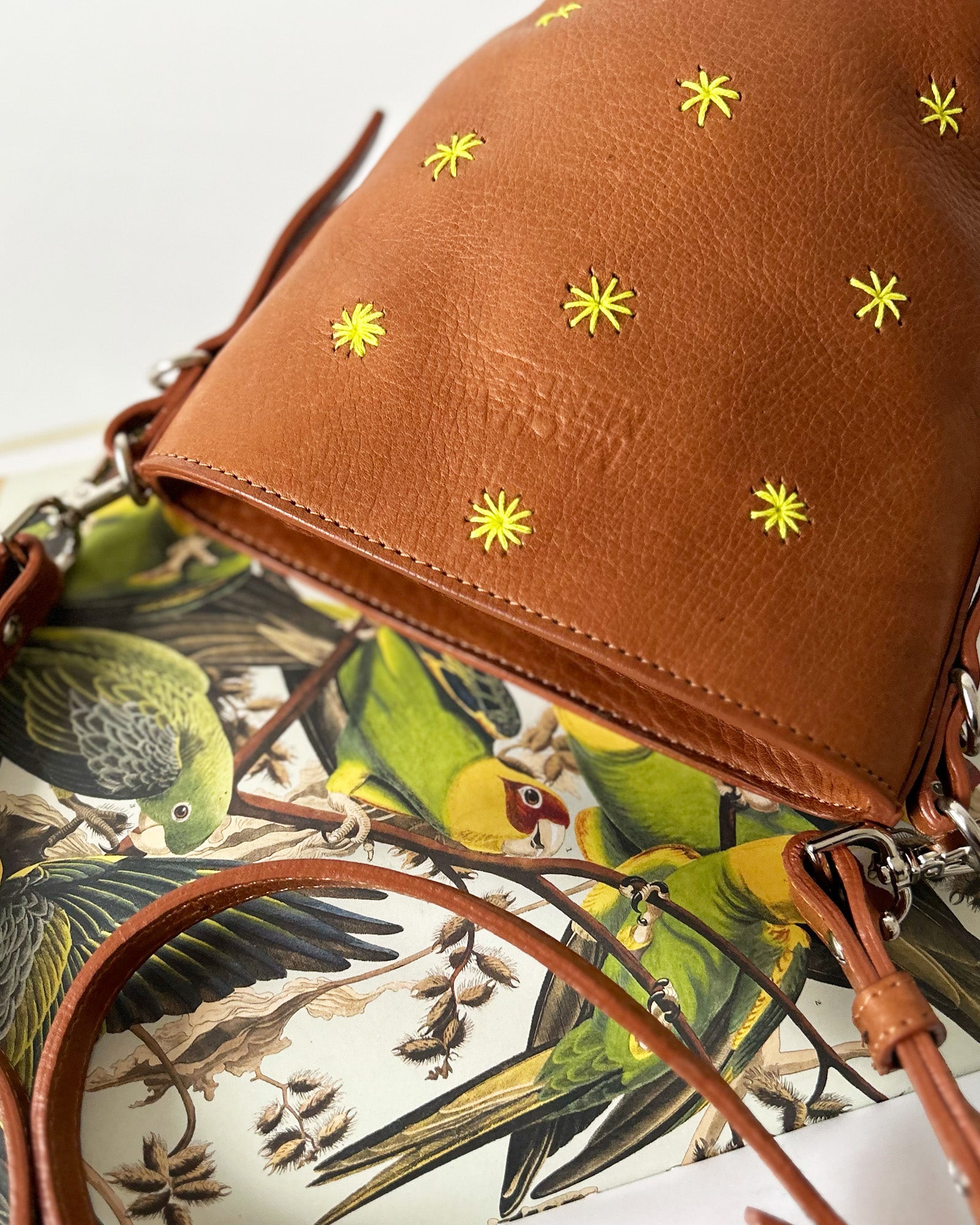 MINI BUCKET Sextiles