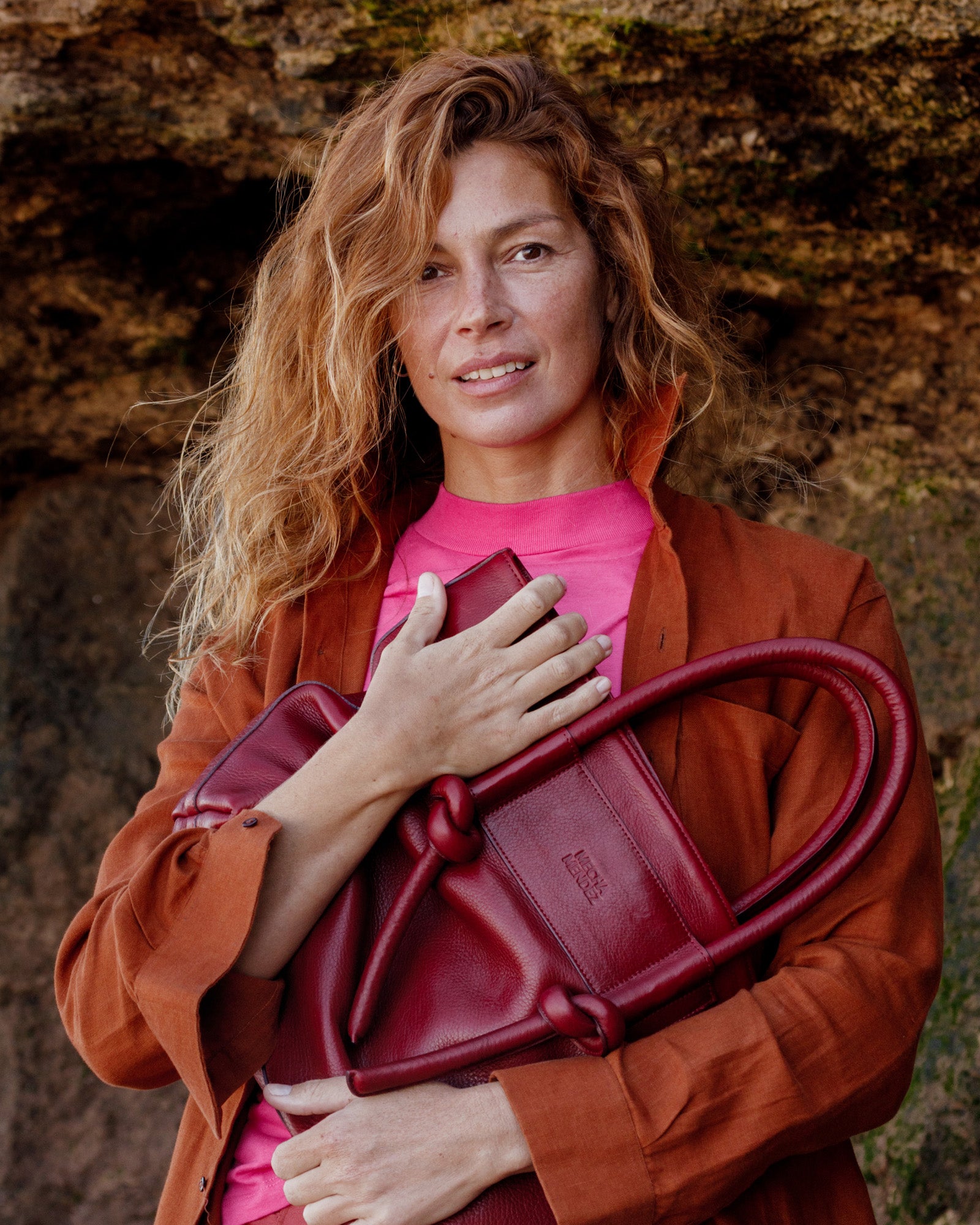 Tote Mecha - Burgundy Hipnotica