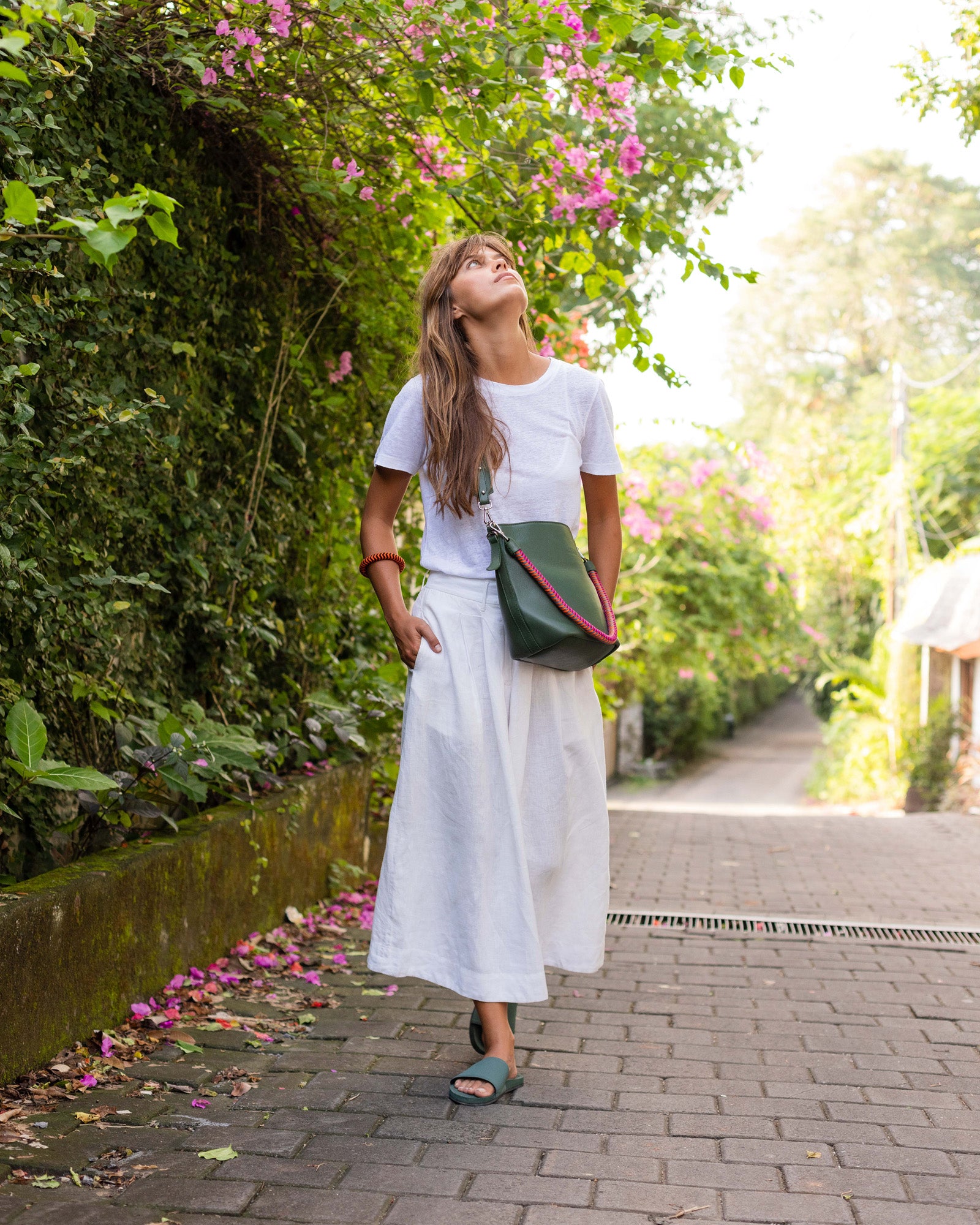 Bucket Clasica - Forest Hipnotica