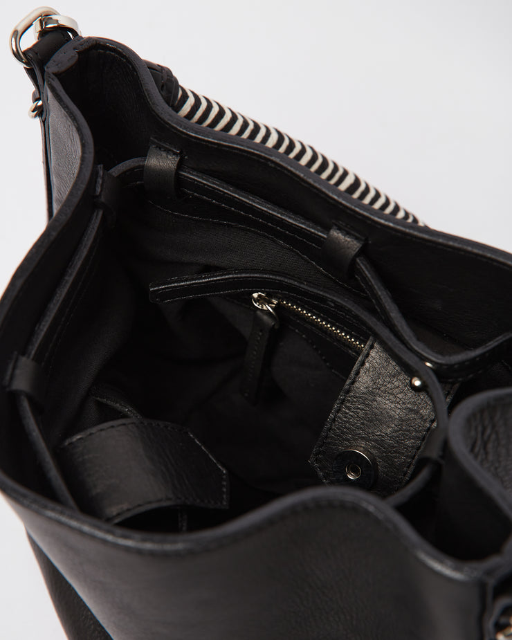 Bucket Clasica - Negro Bataraza