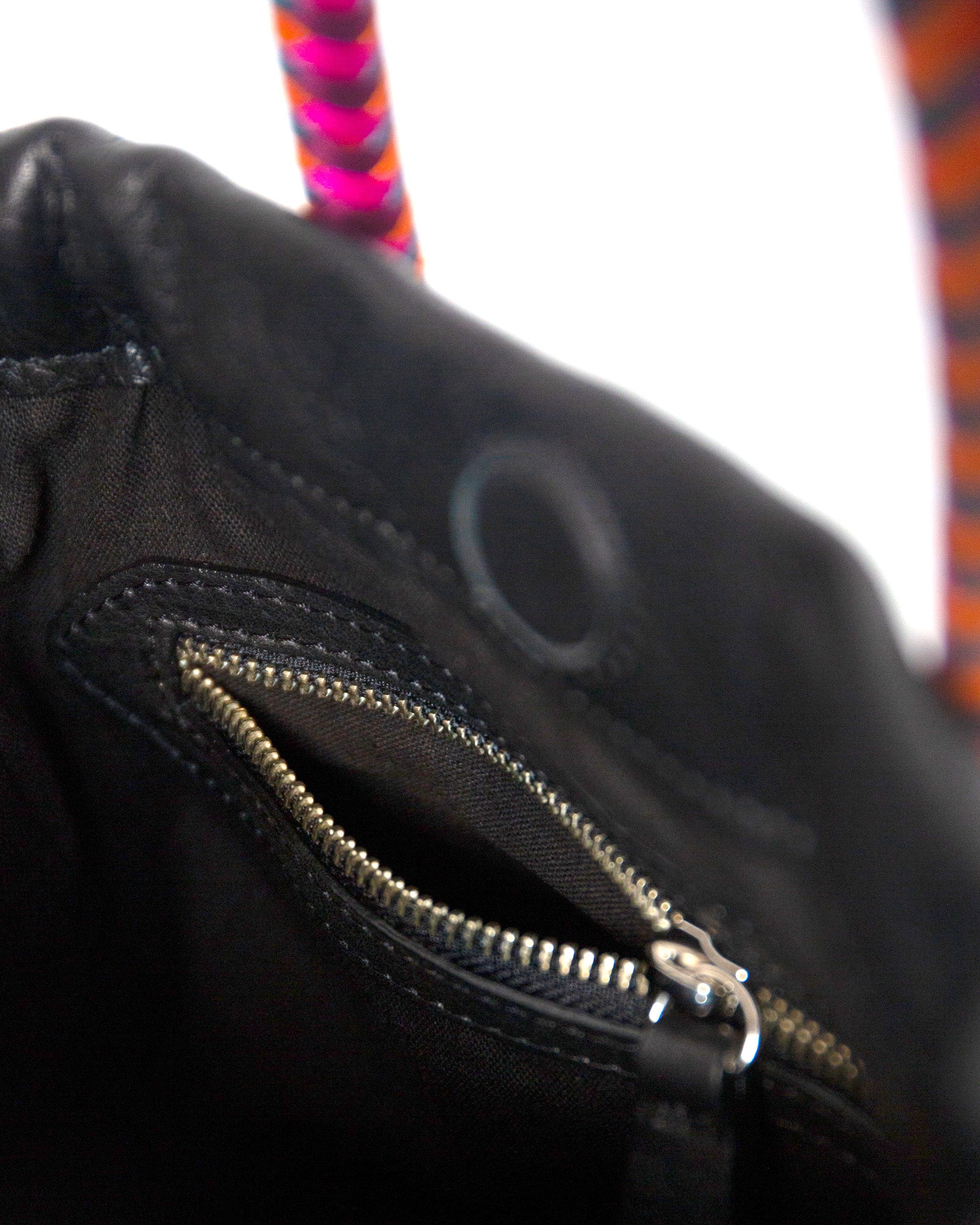 Irupe Mini - Negro Hipnotica