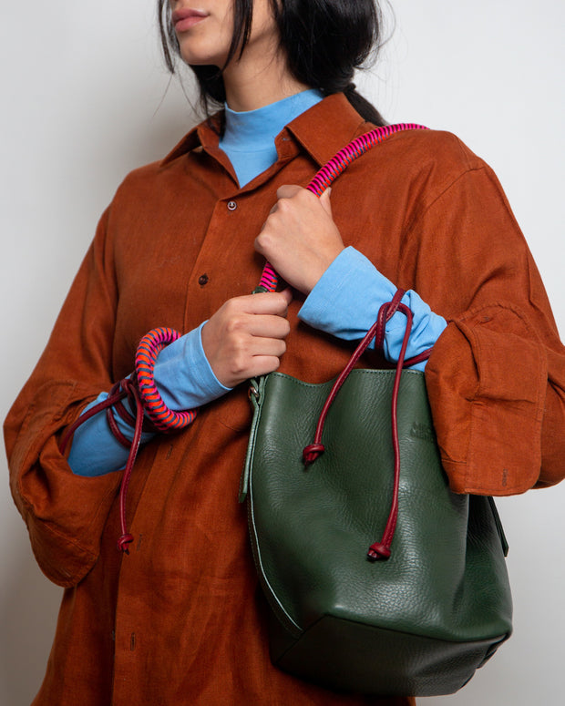 Bucket Clasica - Forest Hipnotica