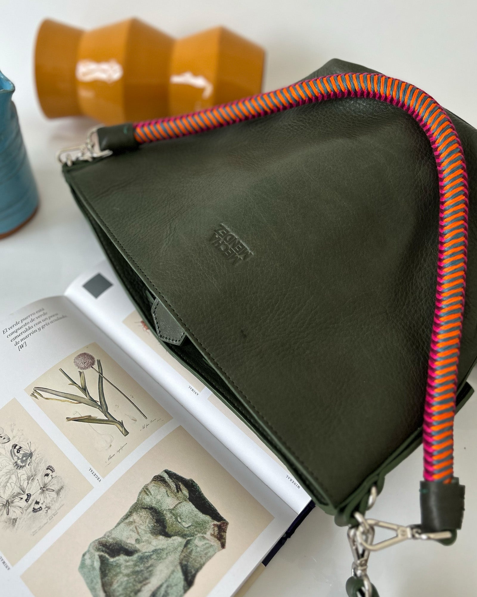 BUCKET VERDE HIPNÓTICA