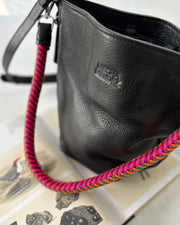 Bucket mediana black